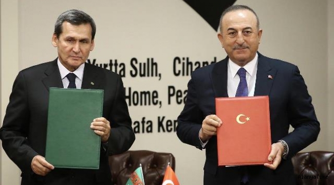 Bakan Çavuşoğlu: Türkmen gazının Türkiye üzerinden Avrupa'ya ulaşması için üzerimize düşeni yapmaya hazırız