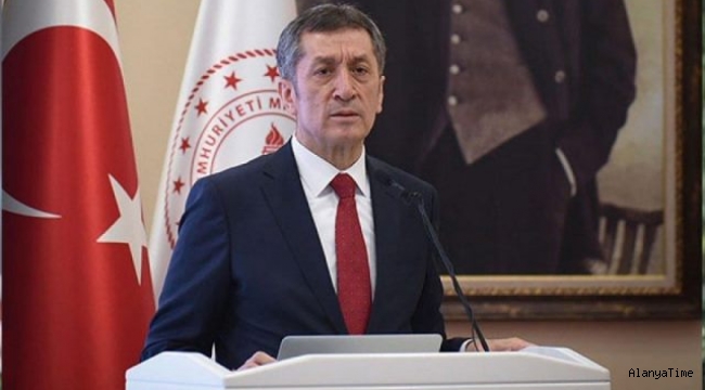 Milli Eğitim Bakanı Selçuk, yüz yüze eğitim süreciyle ilgili olarak "Bizim için çok önemli iki haftanın ortasındayız. 