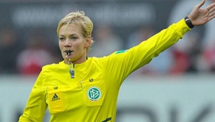 TFF Başkanı Özdemir: 2022-23 sezonunda Süper Lig'de kadın hakemlerimiz olacak