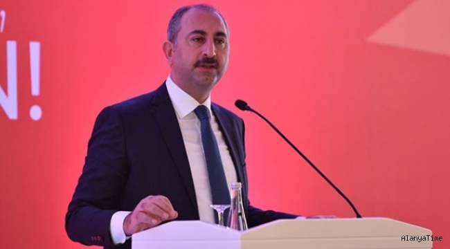 Adalet Bakanı Abdulhamit Gül: 'Aileyi ve toplumsal dokumuzu koruyoruz'
