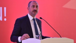 Adalet Bakanı Abdulhamit Gül: 'Aileyi ve toplumsal dokumuzu koruyoruz'