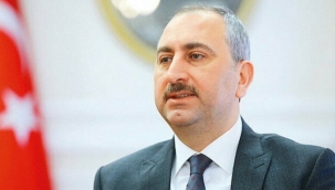 Adalet Bakanı Gül: Bir tek kadının dahi şiddetle yüz yüze gelmediği vakte kadar çalışmaya devam edeceğiz