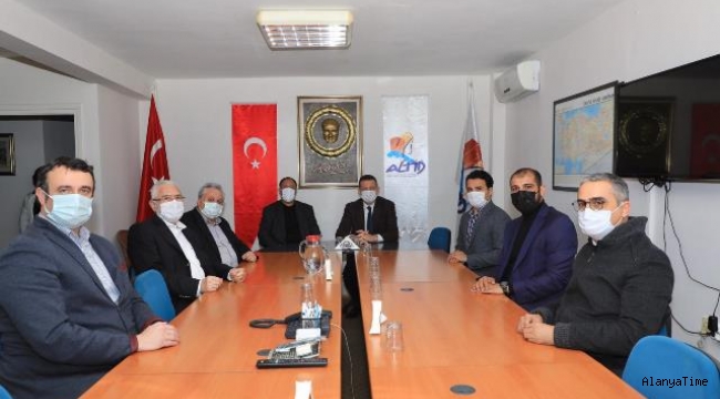 Alanya Kaymakamı Dr. Fatih Ürkmezer ALTİD'i ziyaret etti