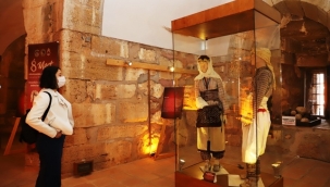 ANADOLU KADININI ANLATAN 8 MART SERGİSİ BÜYÜK İLGİ GÖRDÜ