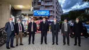 BAŞKAN YÜCEL ALANYA ESNAFININ TALEPLERİNİ DİNLEDİ