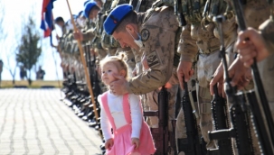 Bir tarafta gurur, bir tarafta hüzün, JÖH timleri Suriye'ye uğurlandı