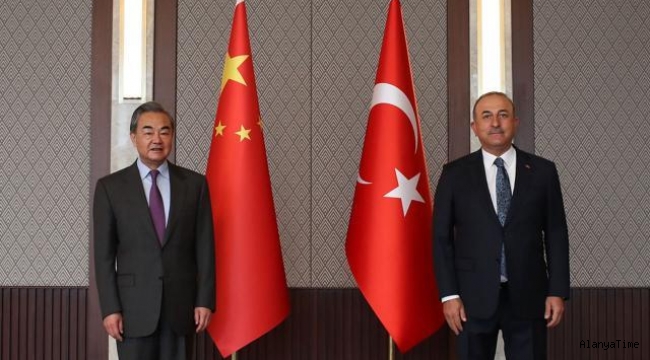 Çin Dışişleri Bakanı Türkiye'de: Dışişleri Bakanı Mevlüt Çavuşoğlu ile görüşme gerçekleştirildi