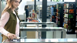 Dünyanın en büyük 'kasasız' mağazası Çin'de açıldı