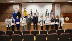 KAYMAKAM ÜRKMEZER'DEN SAĞLIK ÇALIŞANLARINA TEŞEKKÜR 