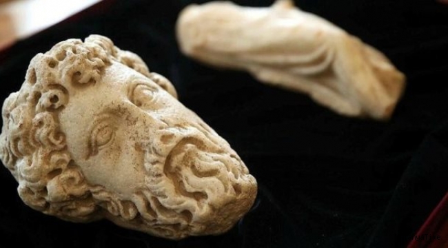Macaristan'da ele geçirilen 412 tarihi eser Anadolu Medeniyetleri Müzesi'ne teslim edildi