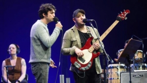 Taner Ölmez ve Serkan Keskin'den sağlık emekçilerine teşekkür konseri