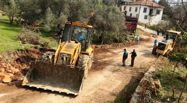 AKDAM MAHALLESİ'NDE DÖRT DÖRTLÜK HİZMET