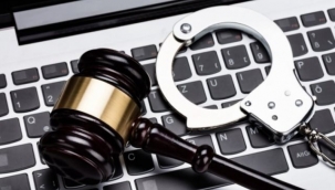 Almanya'da internette işlenen nefret suçlarına hapis cezası getirildi