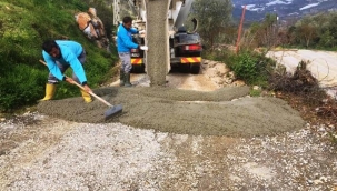 BEYRELİ VE GÜZELBAĞ MAHALLESİ'NDE BETON YOL ÇALIŞMASI