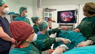 Kamu hastanelerinde bir ilk: Vücuda kesik açmadan ameliyat