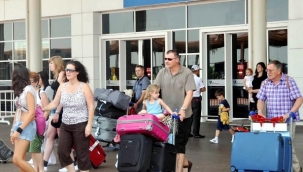 'Türkiye'de koronavirüs vakalarındaki artış Rus turistleri durdurmuyor'