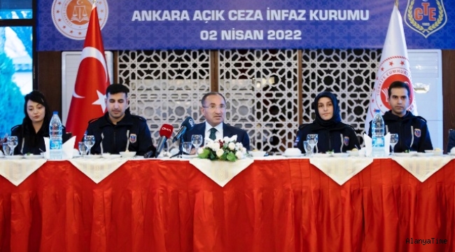 Adalet Bakanı Bozdağ: 'Cezaevlerindeki infaz uygulamaları anayasamız ve kanunlarımız çerçevesindedir'