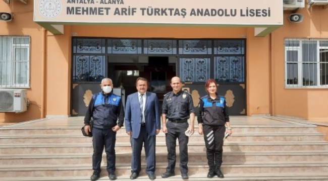Alanya ilçe Emniyet Müdürü, Murat Kenan PATAT Mehmet Arif Türktaş Lisesini ziyaret etti.