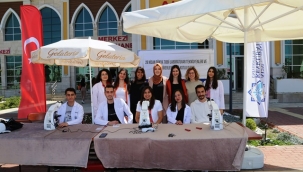 ALKÜ'DE 28 NİSAN TIBBİ LABORATUVAR TEKNİSYENLERİ VE TEKNİKERLERİ GÜNÜ KUTLANDI