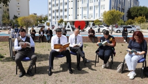 ALKÜ'DE KİTAP OKUMA ETKİNLİĞİ DÜZENLENDİ