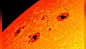 Dünya'yı yutacak büyüklükte Güneş lekeleri gözlemlendi