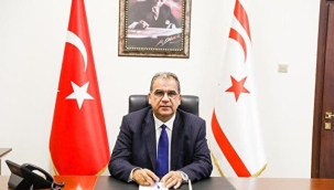 Kuzey Kıbrıs'ta hükümet kurma görevi UBP Genel Başkanı Sucuoğlu'na verildi