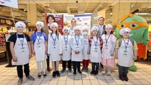 Minik şefler 23 Nisan etkinliği kapsamında Lezzet Atölyesi'nde buluştu