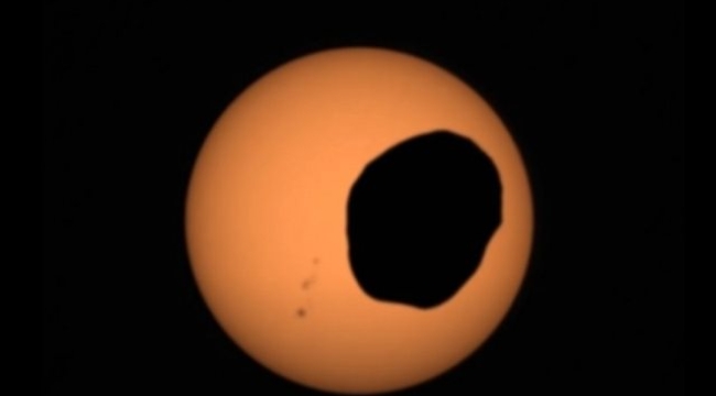 NASA, Mars'taki Güneş tutulmasını görüntüledi