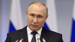 Putin: "Dışarıdan biri Ukrayna'ya müdahale etmeye çalışırsa, yanıtımız yıldırım hızında olacaktır"