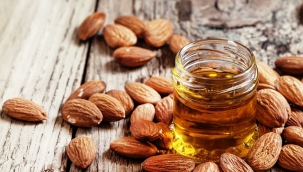 Tatlı badem yağının saçta yarattığı mucizeler