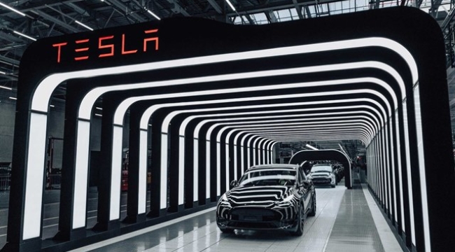 Tesla Çin'deki 14 bin 684 aracını geri çağırdı