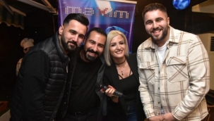 Ünlü radyocular iftarda bir araya geldi