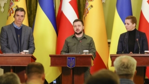 Zelenskiy: "Önümüzde geleceği belirleyecek zor günler var"