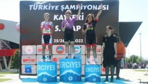 ALKÜ'LÜ SPORCULAR BAŞARIDAN BAŞARIYA KOŞUYOR