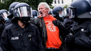 Almanya'da siyasi suç oranı yüzde 23 arttı