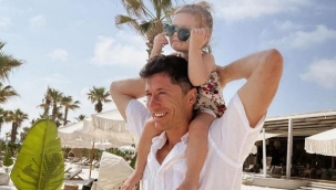 Bayern Münih'in golcüsü Lewandowski Antalya'da tatil yapıyor