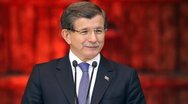 Davutoğlu'ndan Dünya Basın Özgürlüğü Günü mesajı: Basın özgür olmazsa gerçekler karanlıkta kalır