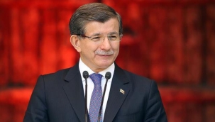 Davutoğlu'ndan Dünya Basın Özgürlüğü Günü mesajı: Basın özgür olmazsa gerçekler karanlıkta kalır