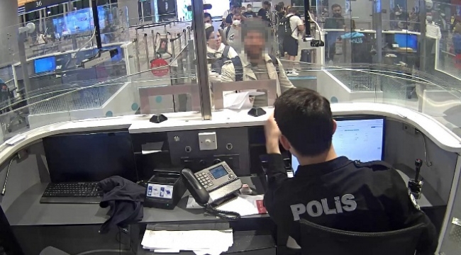 FETÖ'den aranan şüpheli, sahte pasaportla Türkiye'ye girmek isterken yakalandı