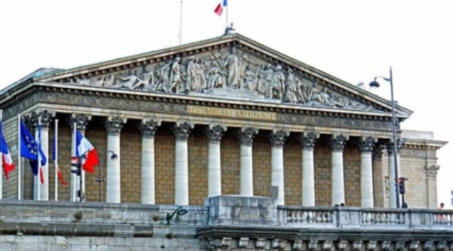 Fransa'da yeni hükümet kuruldu