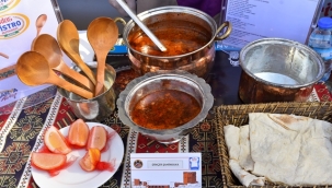 'GÜLÜKLÜ ÇORBA' YARIŞMASINDA PROFESYONEL ŞEFLER KIYASIYA YARIŞTI