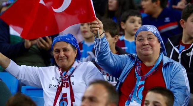 New York Times, Trabzonspor'un şampiyonluk sevincini sayfasına taşıdı