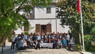 OKURCALAR BERAT HAYRİYE CÖMERTOĞLU ORTAOKULU YUNANİSTANDA