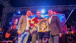 SAĞLIKÇILAR ALANYA BELEDİYESİ'NİN DÜZENLEDİĞİ KUTSİ KONSERİYLE MORAL BULDU