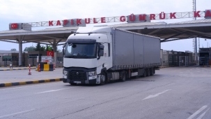 Sebze ve meyve taşıyan tırlar günlerdir Kapıkule'de bekliyor