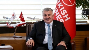 THY Genel Müdürü Bilal Ekşi, uçaklarda maske zorunluluğunun kalktığını açıkladı