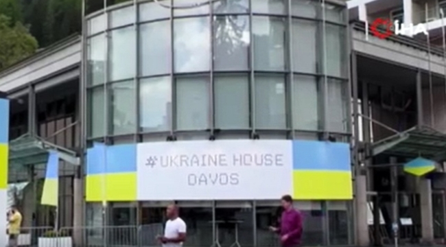 Ülkeler ve uluslararası şirketler, Davos'u reklam alanına çevirdi