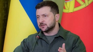 Zelenskiy'den 'Ukrayna toprak vermeli' imasında bulunan Kissinger'a tepki