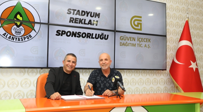 Alanyaspor ile sözleşme yeniledi