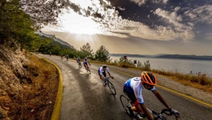 Alanyasporlu bisikletçiler Marmaris'te 2 madalya kazandı